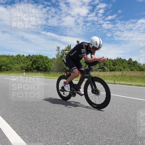 21.06.2026 - Viking Triathlon Michael Burmester http://msf.ph/oto/9874857 21.06.2026 12:55:25 Radfahren 111, 116, 344 meine-sportfotos.de