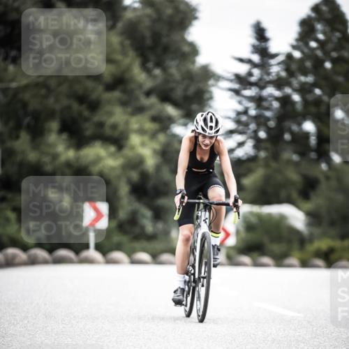 21.06.2026 - 29. Vierlanden-Triathlon H.Heesch http://msf.ph/oto/9874859 21.06.2026 12:18:25 Radfahren 813, 865 meine-sportfotos.de