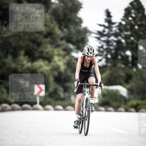 21.06.2026 - 29. Vierlanden-Triathlon H.Heesch http://msf.ph/oto/9874864 21.06.2026 12:18:25 Radfahren 813, 865 meine-sportfotos.de