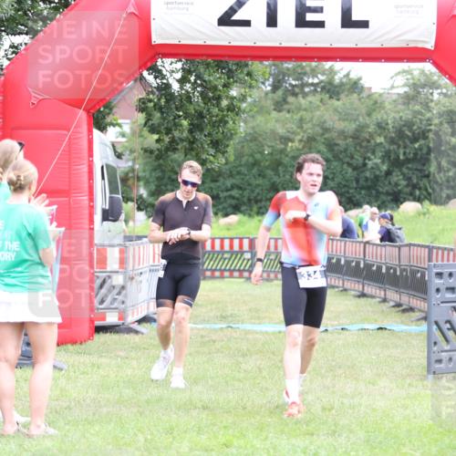 21.06.2026 - 29. Vierlanden-Triathlon Andreas Tolksdorf http://msf.ph/oto/9874876 21.06.2026 11:06:33 Ziel 305, 329, 334, 437, 305, 329, 334, 437 meine-sportfotos.de