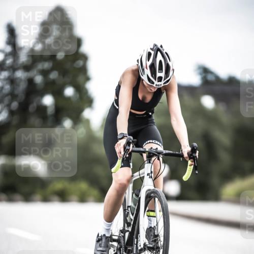 21.06.2026 - 29. Vierlanden-Triathlon H.Heesch http://msf.ph/oto/9874944 21.06.2026 12:18:26 Radfahren 813, 865 meine-sportfotos.de