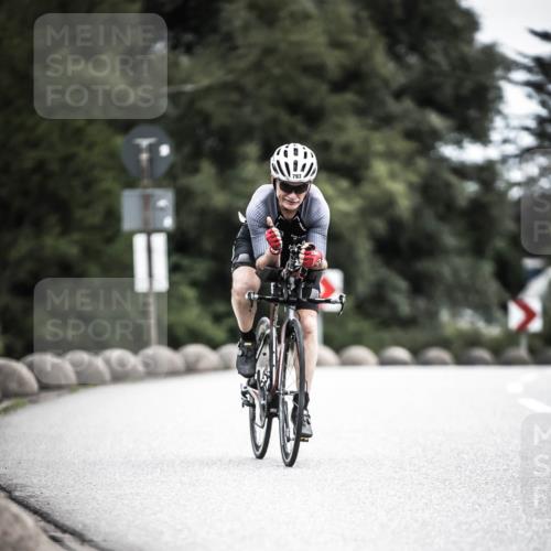 21.06.2026 - 29. Vierlanden-Triathlon H.Heesch http://msf.ph/oto/9874997 21.06.2026 12:19:31 Radfahren 649, 793 meine-sportfotos.de