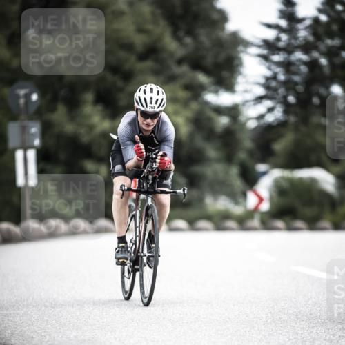 21.06.2026 - 29. Vierlanden-Triathlon H.Heesch http://msf.ph/oto/9875014 21.06.2026 12:19:31 Radfahren 649, 793 meine-sportfotos.de
