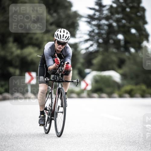 21.06.2026 - 29. Vierlanden-Triathlon H.Heesch http://msf.ph/oto/9875029 21.06.2026 12:19:32 Radfahren 649, 793 meine-sportfotos.de