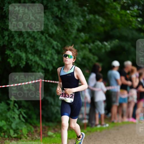 21.06.2026 - 29. Vierlanden-Triathlon LAZAROV Photography http://msf.ph/oto/9875070 21.06.2026 15:10:59 Laufen 1332, 12 meine-sportfotos.de