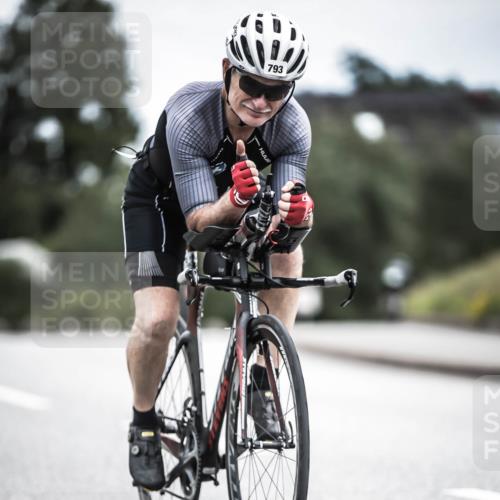 21.06.2026 - 29. Vierlanden-Triathlon H.Heesch http://msf.ph/oto/9875098 21.06.2026 12:19:32 Radfahren 649, 793 meine-sportfotos.de