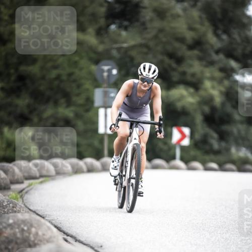 21.06.2026 - 29. Vierlanden-Triathlon H.Heesch http://msf.ph/oto/9875108 21.06.2026 12:19:49 Radfahren 731, 832 meine-sportfotos.de