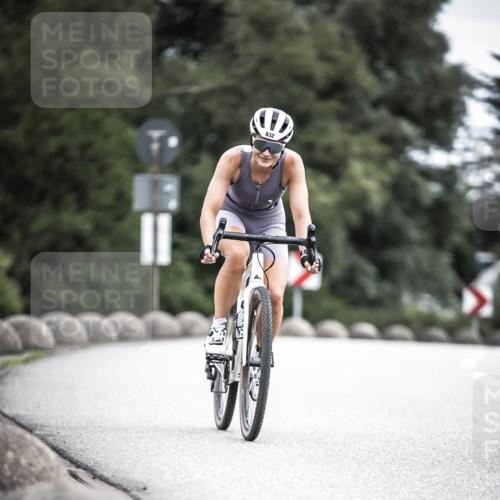21.06.2026 - 29. Vierlanden-Triathlon H.Heesch http://msf.ph/oto/9875127 21.06.2026 12:19:50 Radfahren 731, 832 meine-sportfotos.de