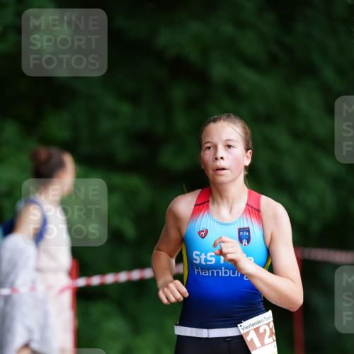 21.06.2026 - 29. Vierlanden-Triathlon LAZAROV Photography http://msf.ph/oto/9875141 21.06.2026 15:11:29 Laufen 12 meine-sportfotos.de
