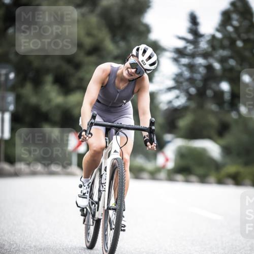 21.06.2026 - 29. Vierlanden-Triathlon H.Heesch http://msf.ph/oto/9875168 21.06.2026 12:19:50 Radfahren 731, 832 meine-sportfotos.de