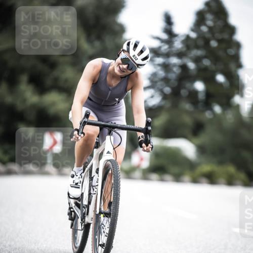 21.06.2026 - 29. Vierlanden-Triathlon H.Heesch http://msf.ph/oto/9875176 21.06.2026 12:19:50 Radfahren 731, 832 meine-sportfotos.de