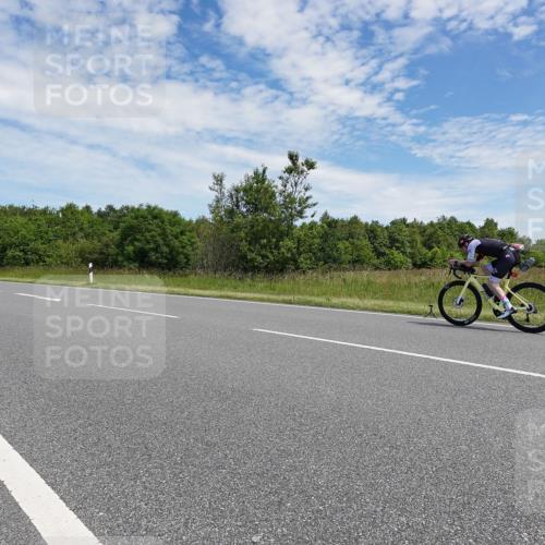 21.06.2026 - Viking Triathlon Michael Burmester http://msf.ph/oto/9875184 21.06.2026 13:00:45 Radfahren 377, 416, 511, 521, 529 meine-sportfotos.de
