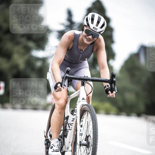 21.06.2026 - 29. Vierlanden-Triathlon H.Heesch http://msf.ph/oto/9875200 21.06.2026 12:19:51 Radfahren 731, 807, 832 meine-sportfotos.de