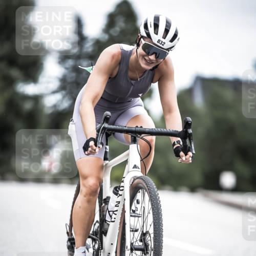 21.06.2026 - 29. Vierlanden-Triathlon H.Heesch http://msf.ph/oto/9875206 21.06.2026 12:19:51 Radfahren 731, 807, 832 meine-sportfotos.de