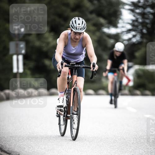 21.06.2026 - 29. Vierlanden-Triathlon H.Heesch http://msf.ph/oto/9875227 21.06.2026 12:20:44 Radfahren 255, 830, 853 meine-sportfotos.de