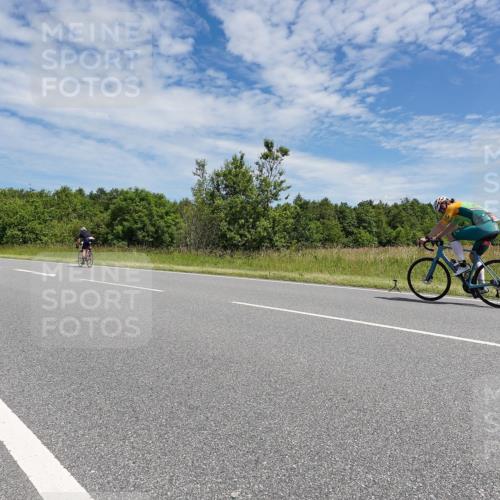 21.06.2026 - Viking Triathlon Michael Burmester http://msf.ph/oto/9875272 21.06.2026 13:02:32 Radfahren 385, 405, 607 meine-sportfotos.de