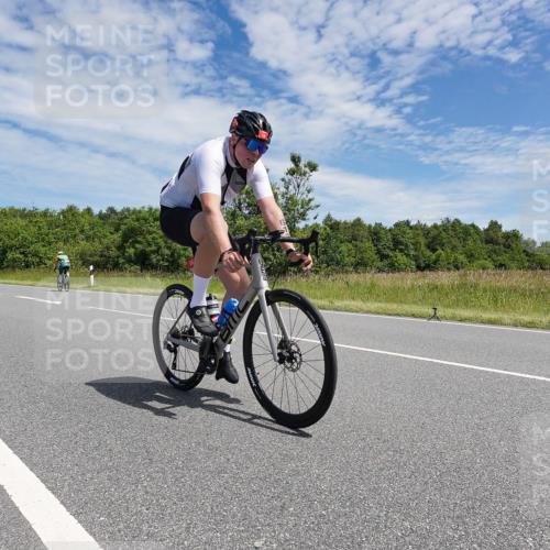 21.06.2026 - Viking Triathlon Michael Burmester http://msf.ph/oto/9875276 21.06.2026 13:02:34 Radfahren 385, 405, 607 meine-sportfotos.de