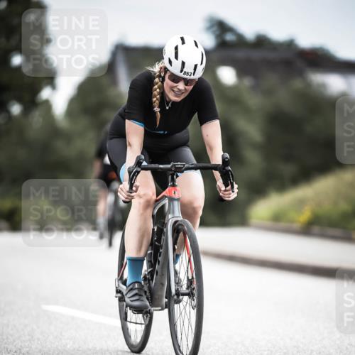 21.06.2026 - 29. Vierlanden-Triathlon H.Heesch http://msf.ph/oto/9875307 21.06.2026 12:20:46 Radfahren 830, 853 meine-sportfotos.de