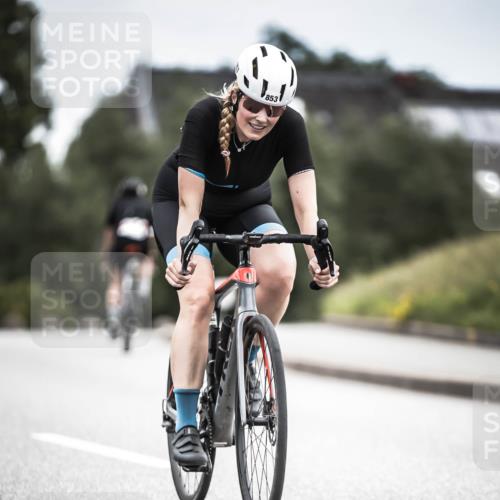 21.06.2026 - 29. Vierlanden-Triathlon H.Heesch http://msf.ph/oto/9875312 21.06.2026 12:20:46 Radfahren 830, 853 meine-sportfotos.de