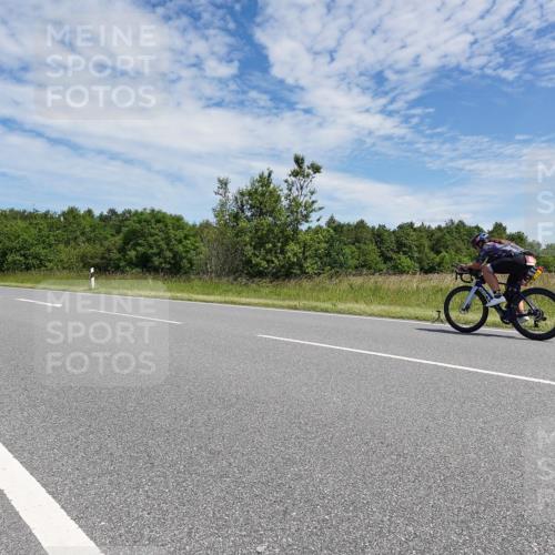 21.06.2026 - Viking Triathlon Michael Burmester http://msf.ph/oto/9875340 21.06.2026 13:04:07 Radfahren 61, 498, 550, 609 meine-sportfotos.de