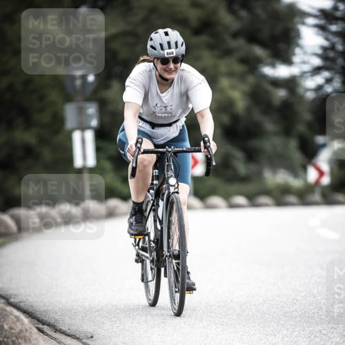 21.06.2026 - 29. Vierlanden-Triathlon H.Heesch http://msf.ph/oto/9875356 21.06.2026 12:21:57 Radfahren 888, 898 meine-sportfotos.de