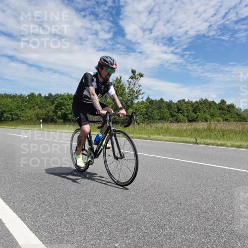 21.06.2026 - Viking Triathlon Michael Burmester http://msf.ph/oto/9875387 21.06.2026 13:05:11 Radfahren 92, 496, 631 meine-sportfotos.de