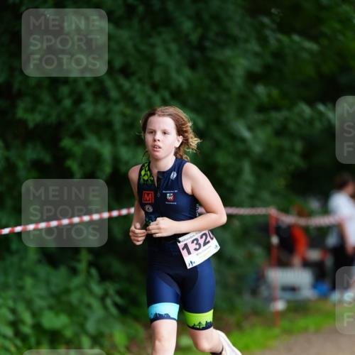 21.06.2026 - 29. Vierlanden-Triathlon LAZAROV Photography http://msf.ph/oto/9875406 21.06.2026 15:13:27 Laufen 1320 meine-sportfotos.de
