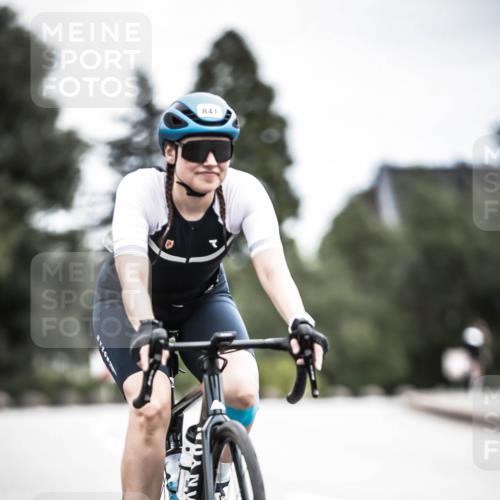 21.06.2026 - 29. Vierlanden-Triathlon H.Heesch http://msf.ph/oto/9875454 21.06.2026 12:22:11 Radfahren 687, 737, 841, 850 meine-sportfotos.de