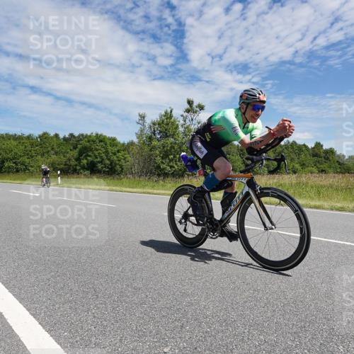 21.06.2026 - Viking Triathlon Michael Burmester http://msf.ph/oto/9875465 21.06.2026 13:07:09 Radfahren 59, 59, 321, 345, 369, 564 meine-sportfotos.de