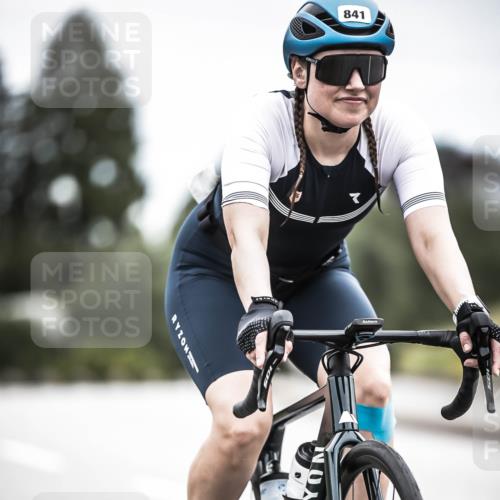21.06.2026 - 29. Vierlanden-Triathlon H.Heesch http://msf.ph/oto/9875482 21.06.2026 12:22:11 Radfahren 687, 737, 841, 850 meine-sportfotos.de