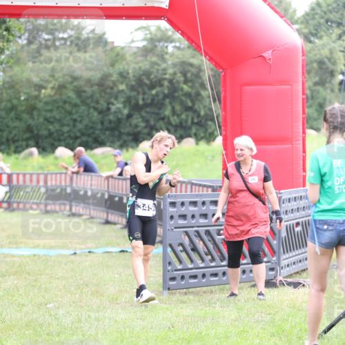 21.06.2026 - 29. Vierlanden-Triathlon Andreas Tolksdorf http://msf.ph/oto/9875484 21.06.2026 11:08:01 Ziel 345, 349, 425, 345, 349, 425 meine-sportfotos.de