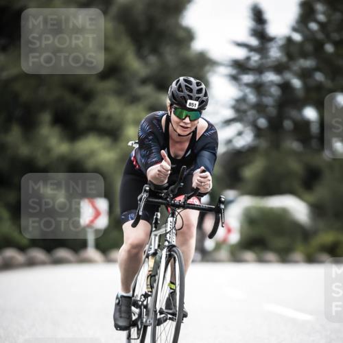 21.06.2026 - 29. Vierlanden-Triathlon H.Heesch http://msf.ph/oto/9875498 21.06.2026 12:23:12 Radfahren 851 meine-sportfotos.de