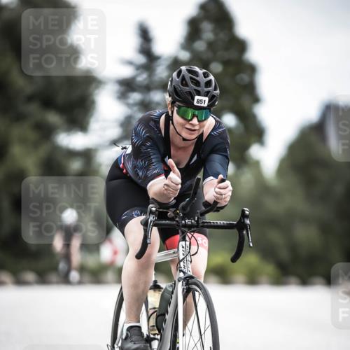 21.06.2026 - 29. Vierlanden-Triathlon H.Heesch http://msf.ph/oto/9875528 21.06.2026 12:23:12 Radfahren 851 meine-sportfotos.de