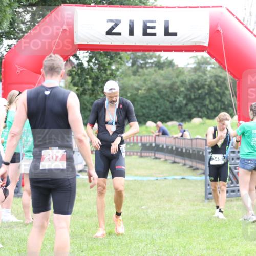 21.06.2026 - 29. Vierlanden-Triathlon Andreas Tolksdorf http://msf.ph/oto/9875541 21.06.2026 11:08:03 Ziel 345, 349, 345, 349 meine-sportfotos.de