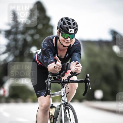 21.06.2026 - 29. Vierlanden-Triathlon H.Heesch http://msf.ph/oto/9875548 21.06.2026 12:23:12 Radfahren 851 meine-sportfotos.de