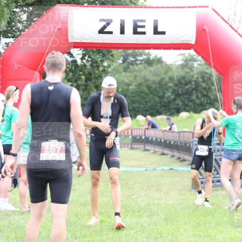 21.06.2026 - 29. Vierlanden-Triathlon Andreas Tolksdorf http://msf.ph/oto/9875576 21.06.2026 11:08:03 Ziel 345, 349, 345, 349 meine-sportfotos.de
