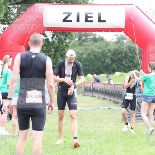21.06.2026 - 29. Vierlanden-Triathlon Andreas Tolksdorf http://msf.ph/oto/9875582 21.06.2026 11:08:03 Ziel 345, 349, 345, 349 meine-sportfotos.de
