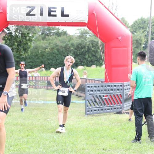21.06.2026 - 29. Vierlanden-Triathlon Andreas Tolksdorf http://msf.ph/oto/9875626 21.06.2026 11:08:07 Ziel 349, 349 meine-sportfotos.de