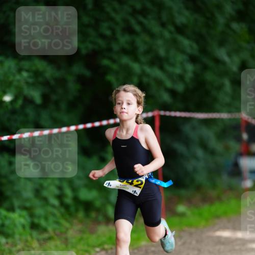 21.06.2026 - 29. Vierlanden-Triathlon LAZAROV Photography http://msf.ph/oto/9875654 21.06.2026 15:14:59 Laufen 3, 42 meine-sportfotos.de