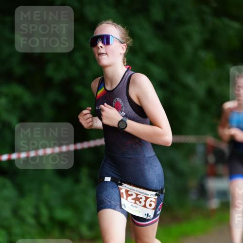 21.06.2026 - 29. Vierlanden-Triathlon LAZAROV Photography http://msf.ph/oto/9875679 21.06.2026 15:15:03 Laufen 202, 1236 meine-sportfotos.de