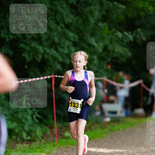 21.06.2026 - 29. Vierlanden-Triathlon LAZAROV Photography http://msf.ph/oto/9875690 21.06.2026 15:15:05 Laufen 1339 meine-sportfotos.de