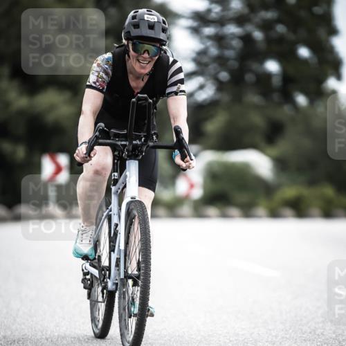 21.06.2026 - 29. Vierlanden-Triathlon H.Heesch http://msf.ph/oto/9875692 21.06.2026 12:24:00 Radfahren 720, 780, 855 meine-sportfotos.de