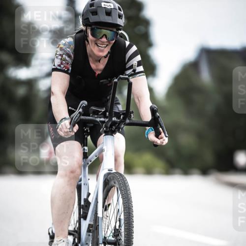 21.06.2026 - 29. Vierlanden-Triathlon H.Heesch http://msf.ph/oto/9875731 21.06.2026 12:24:01 Radfahren 780, 855 meine-sportfotos.de