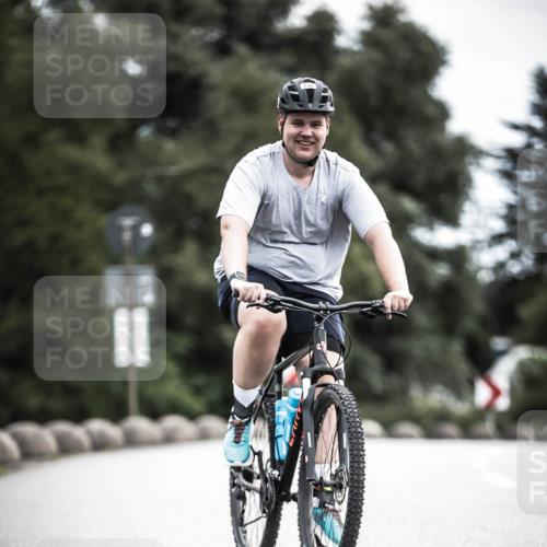21.06.2026 - 29. Vierlanden-Triathlon H.Heesch http://msf.ph/oto/9875859 21.06.2026 12:29:16 Radfahren 736, 761, 933, 951, 974 meine-sportfotos.de
