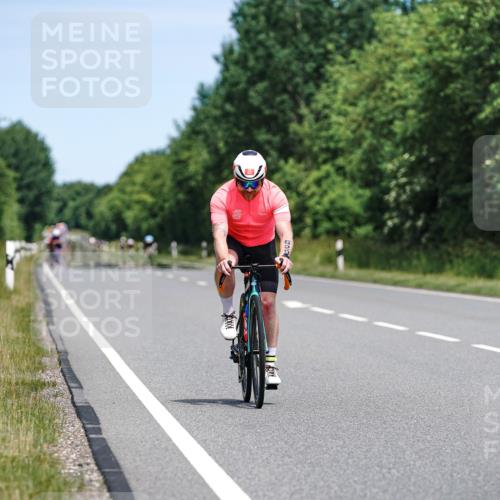 21.06.2026 - Viking Triathlon Michael Burmester http://msf.ph/oto/9875866 21.06.2026 12:53:19 Radfahren 97, 168, 237, 305, 431, 431, 445, 618, 652 meine-sportfotos.de