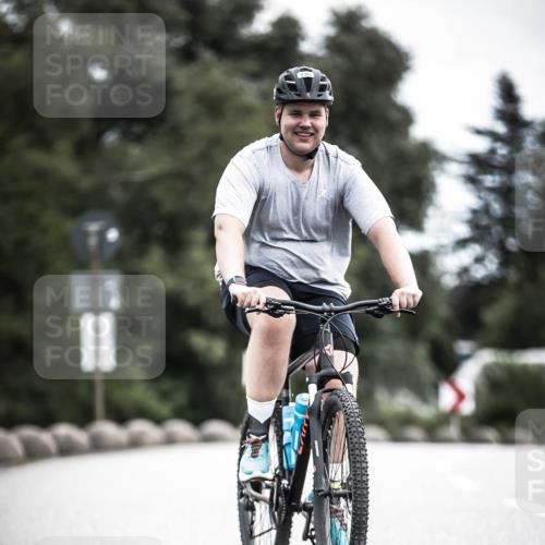 21.06.2026 - 29. Vierlanden-Triathlon H.Heesch http://msf.ph/oto/9875873 21.06.2026 12:29:16 Radfahren 736, 761, 933, 951, 974 meine-sportfotos.de