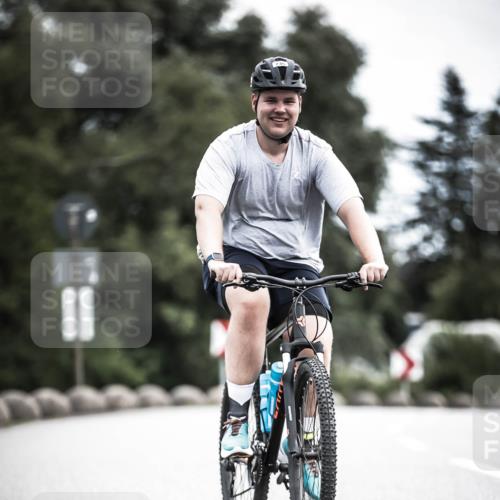 21.06.2026 - 29. Vierlanden-Triathlon H.Heesch http://msf.ph/oto/9875879 21.06.2026 12:29:16 Radfahren 736, 761, 933, 951, 974 meine-sportfotos.de