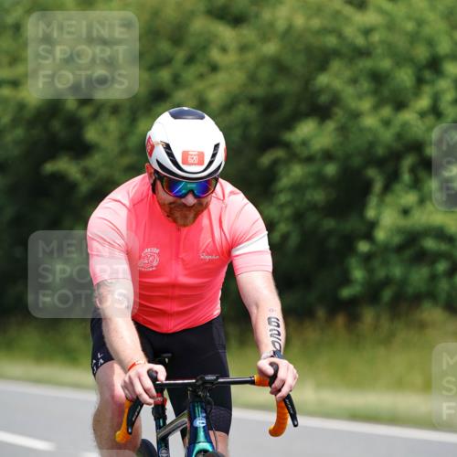 21.06.2026 - Viking Triathlon Michael Burmester http://msf.ph/oto/9875886 21.06.2026 12:53:21 Radfahren 97, 168, 237, 305, 431, 431, 445, 618, 652 meine-sportfotos.de
