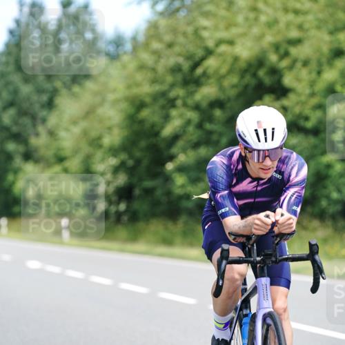 21.06.2026 - Viking Triathlon Michael Burmester http://msf.ph/oto/9875909 21.06.2026 12:53:34 Radfahren 168, 237, 431, 431, 545, 652, 652 meine-sportfotos.de