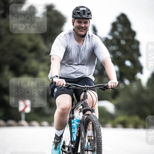 21.06.2026 - 29. Vierlanden-Triathlon H.Heesch http://msf.ph/oto/9875913 21.06.2026 12:29:17 Radfahren 736, 761, 933, 951, 974 meine-sportfotos.de